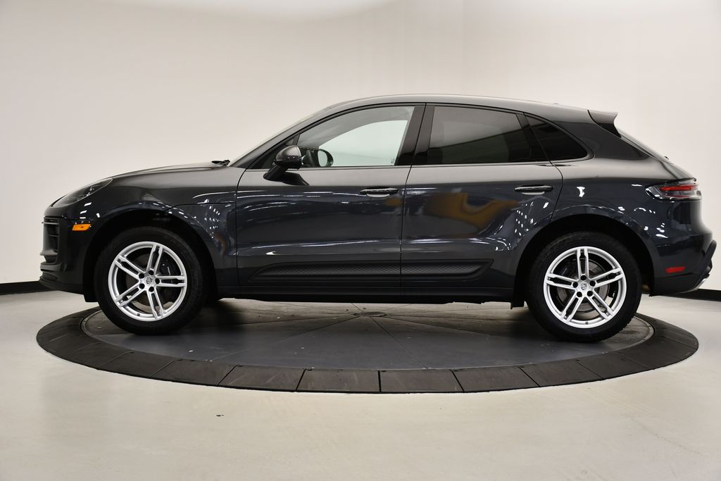 2025 Porsche Macan  2