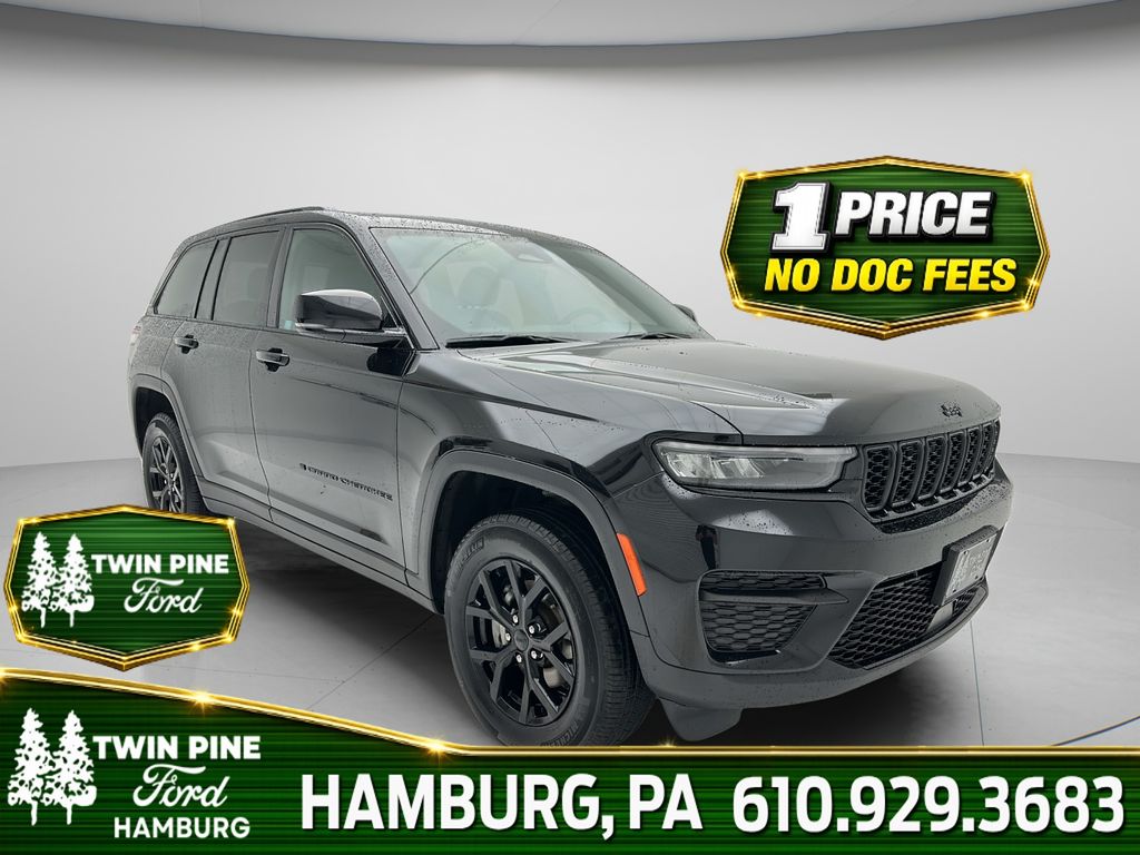 Diamond Black Crystal Pearlcoat 2025 Jeep Grand Cherokee SUV / Crossover Four-Wheel Drive Automatic