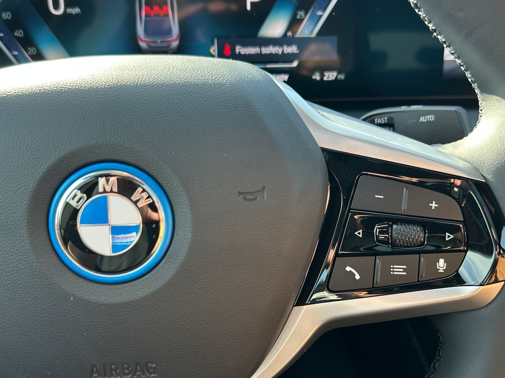 Thumbnail: 2026 BMW i4 - 20