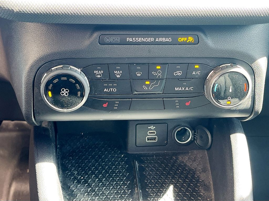 Used 2023 Blue Ford Badlands image 15