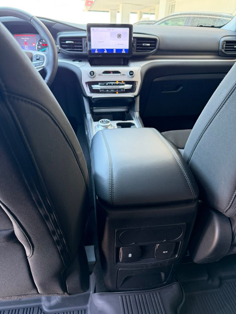 Used 2024 Ford Explorer SUV