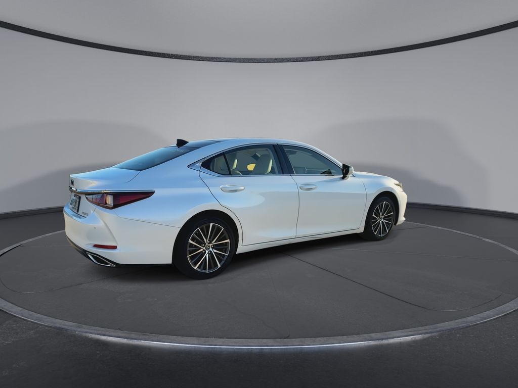 Thumbnail: 2025 Lexus ES - 8