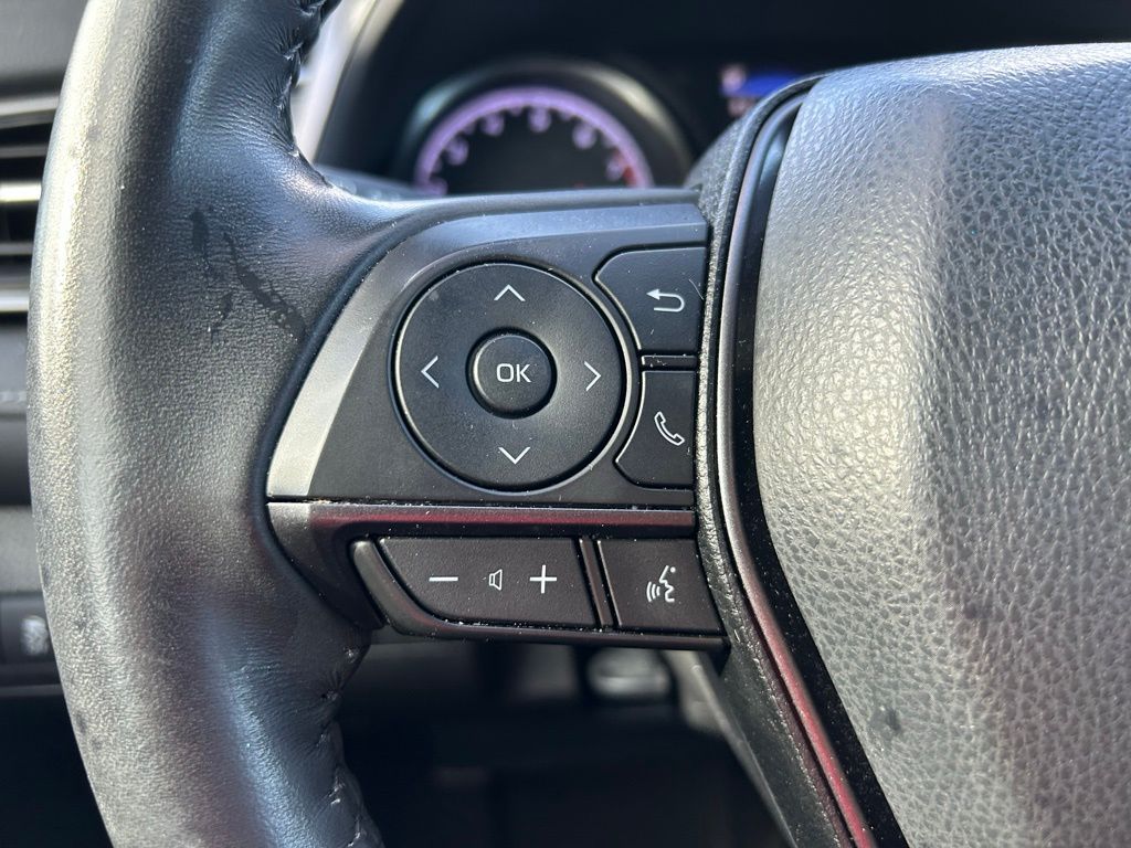 Thumbnail: 2021 Toyota Camry - 20