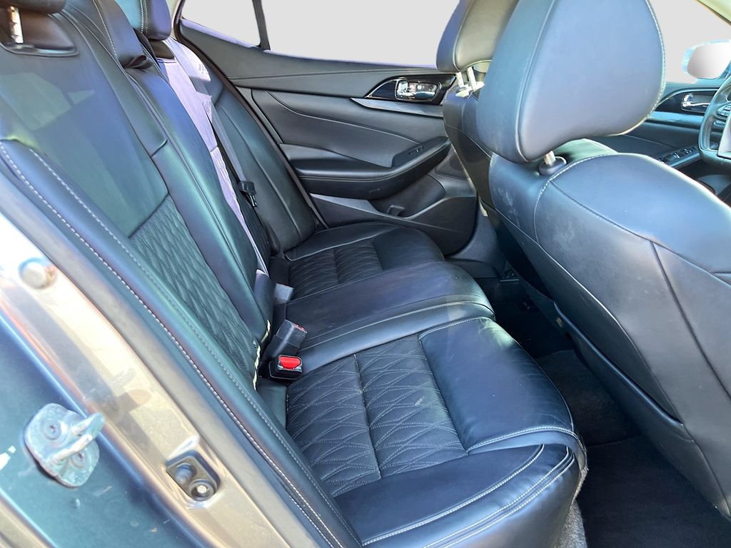 Used 2023 Gray Nissan Platinum image 29