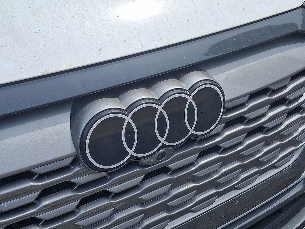 2024 Audi Q8 e-tron Premium Plus 4