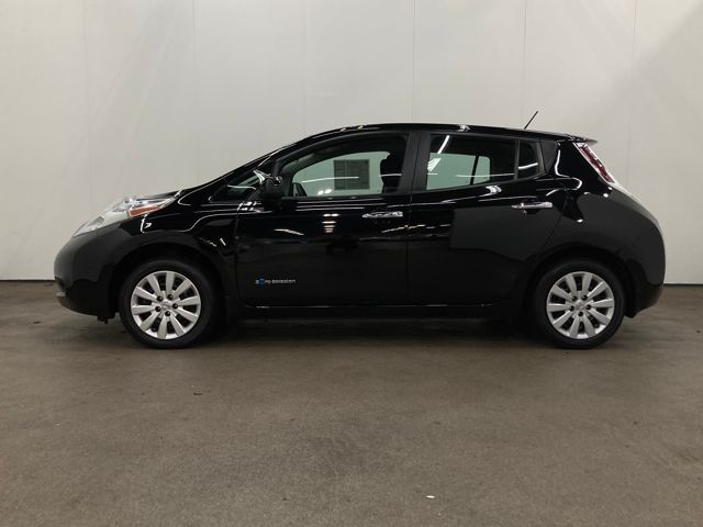 2017 Nissan LEAF S