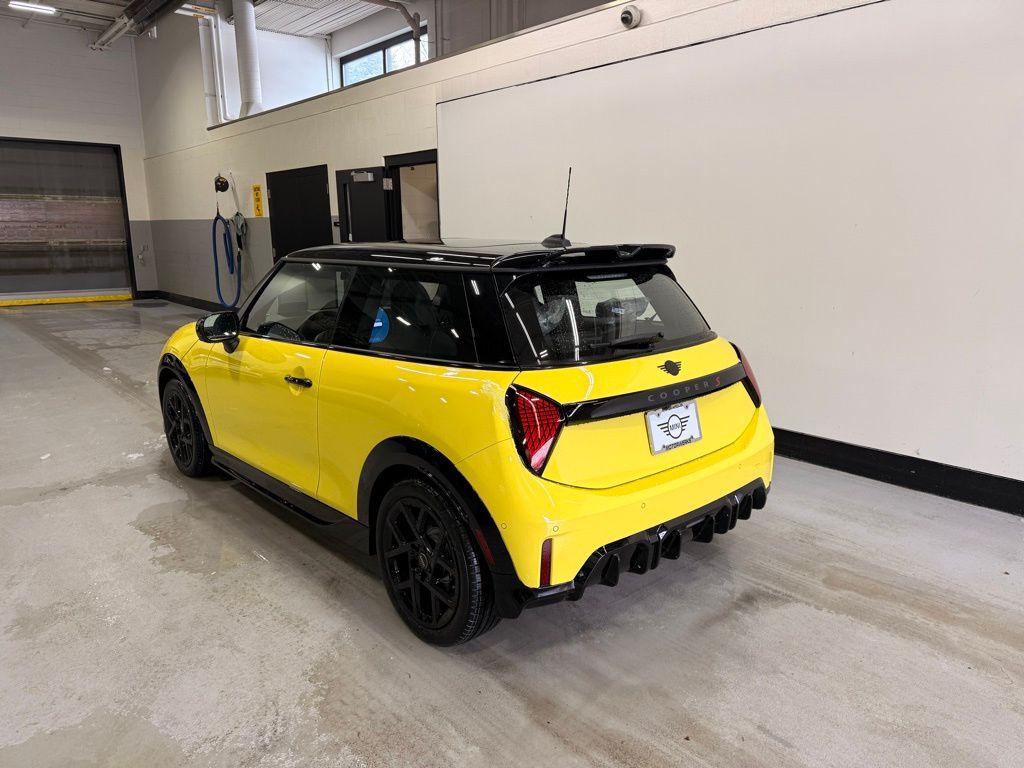 Thumbnail: 2026 MINI Cooper - 3