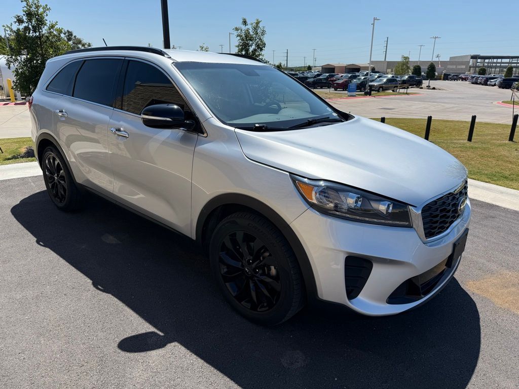 Thumbnail: 2020 Kia Sorento - 3