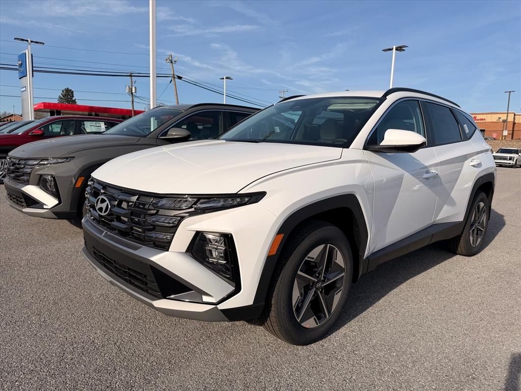 White Pearl 2026 Hyundai Tucson SEL AWD SUV / Crossover All-Wheel Drive 8-Speed Automatic