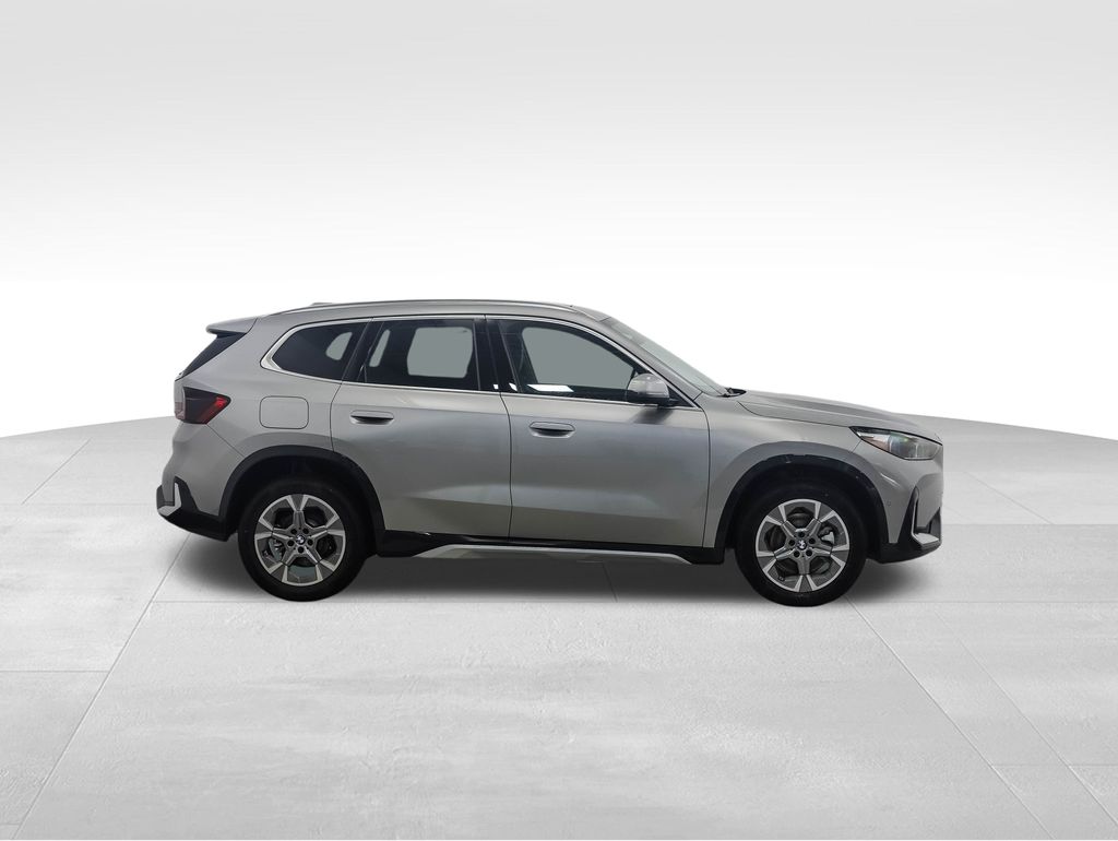 Thumbnail: 2026 BMW X1 - 6