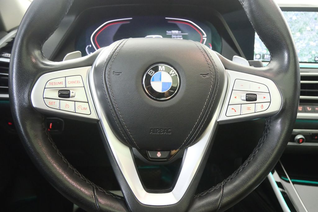 Thumbnail: 2021 BMW X7 - 22