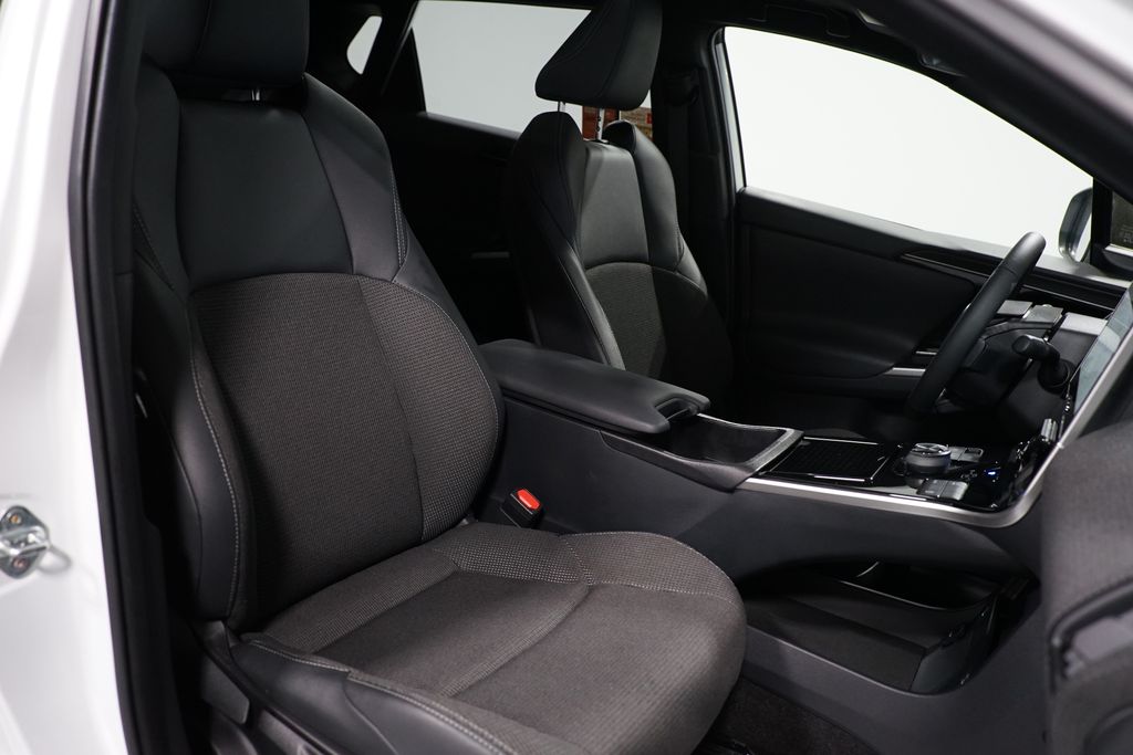 Thumbnail: 2024 Toyota bZ4X - 25