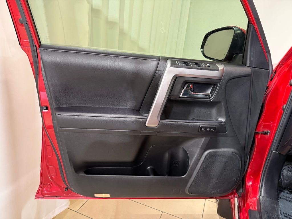 Thumbnail: 2022 Toyota 4Runner - 15