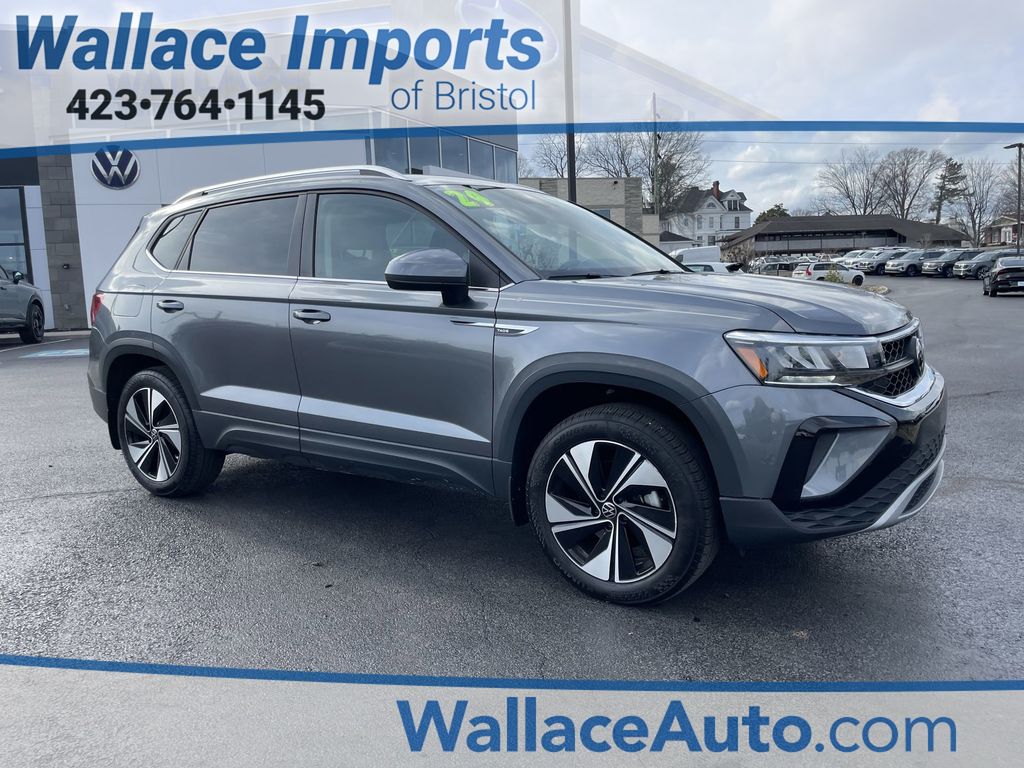 2024 Volkswagen Taos SE 4Motion