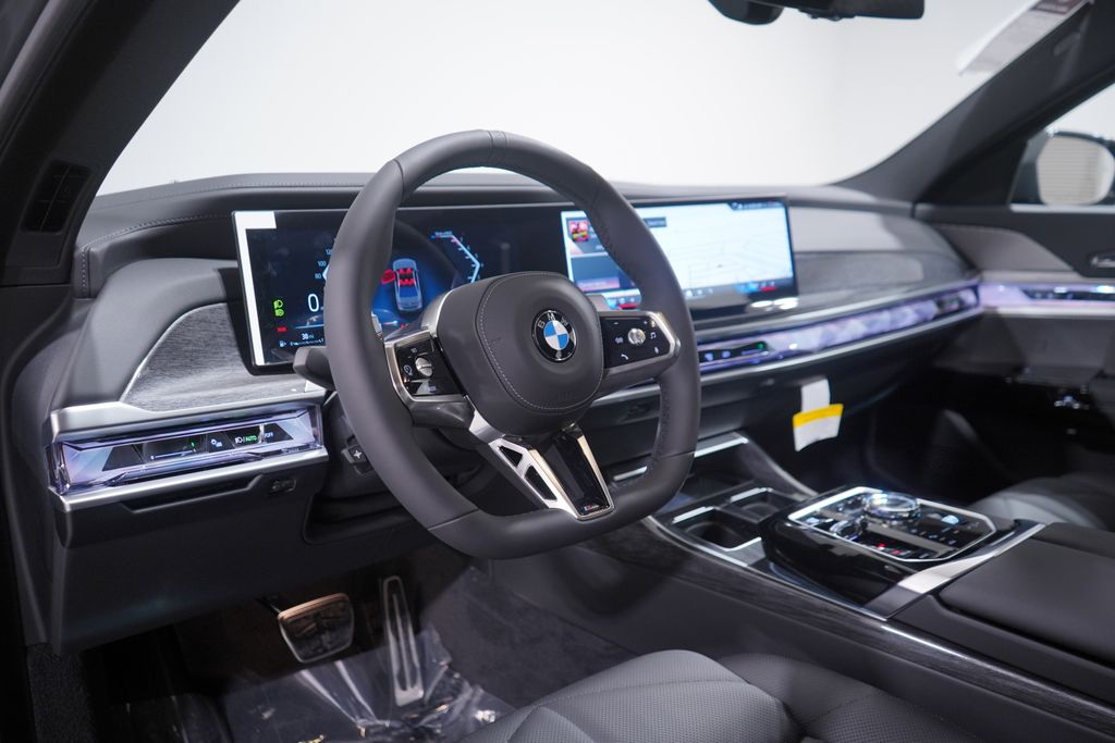 2025 BMW 7 Series 740i 6