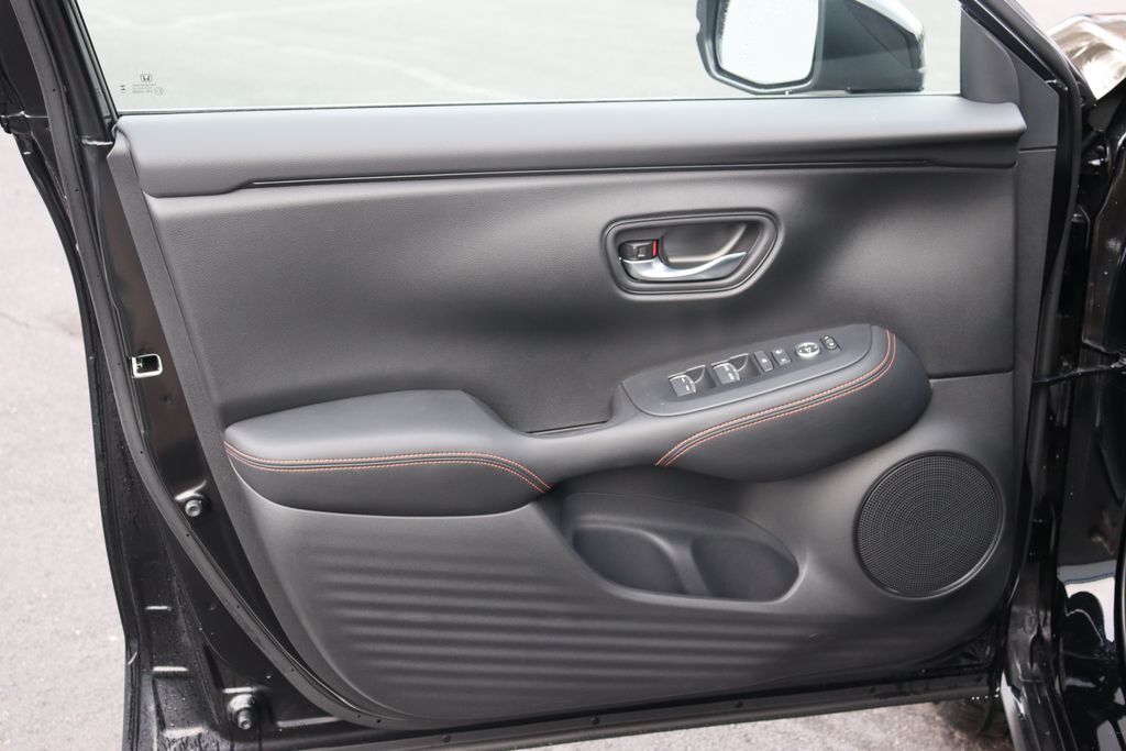 2025 Honda HR-V Sport 26