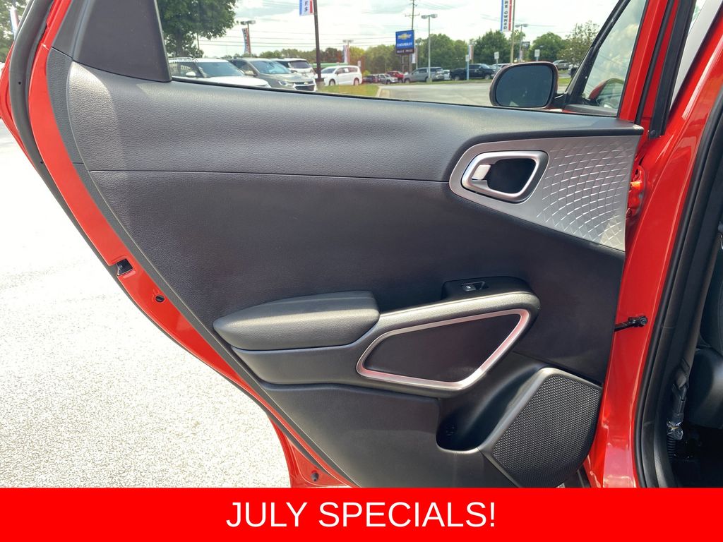 2025 Kia Soul LX - Photo 32