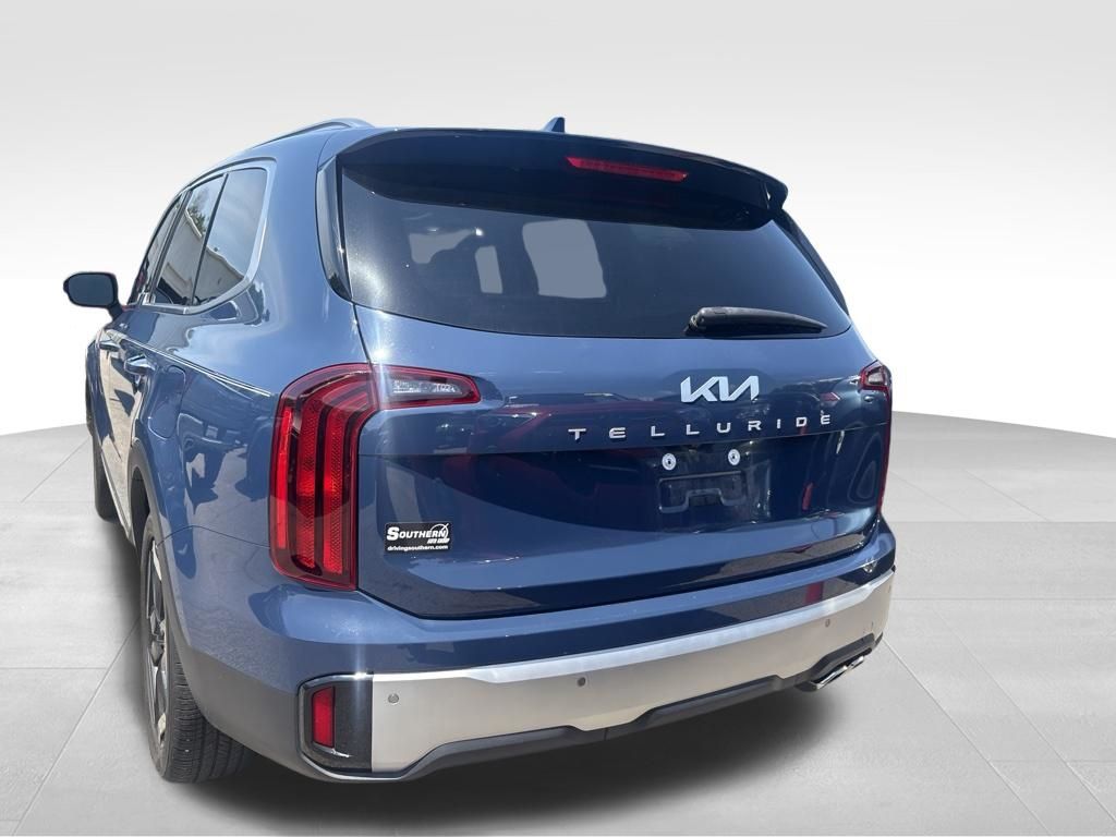 Certified Used 2024 Black Kia S image 13