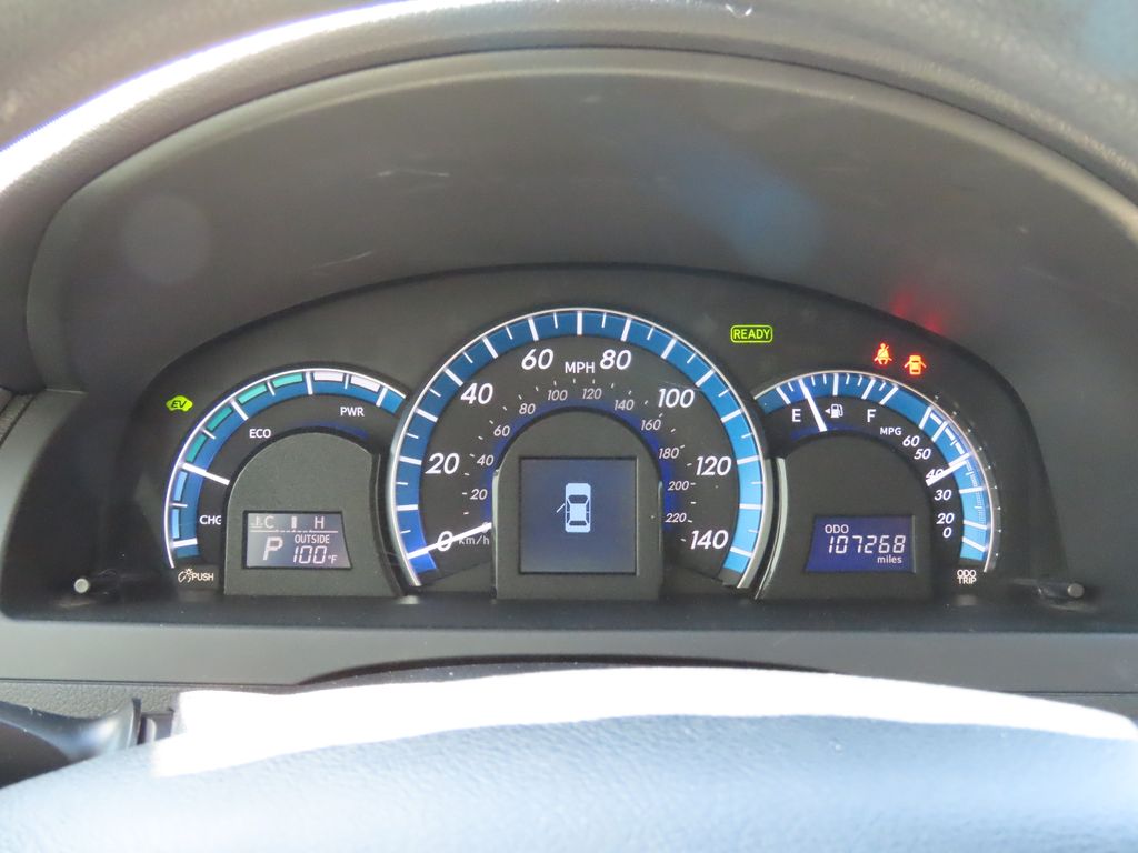 2013 Toyota Camry LE 18