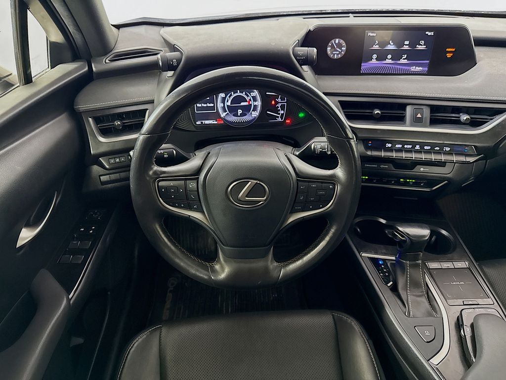 Thumbnail: 2020 Lexus UX - 22