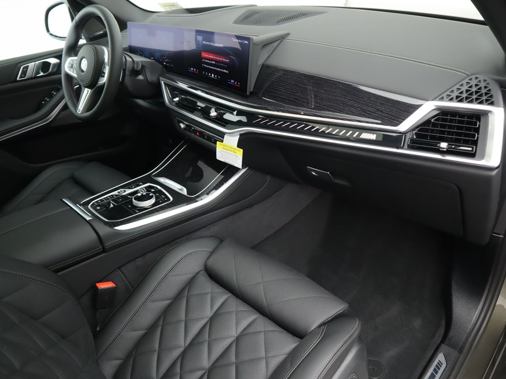 Thumbnail: 2026 BMW X5 - 18