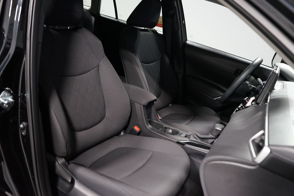 Thumbnail: 2025 Toyota Corolla Cross - 27