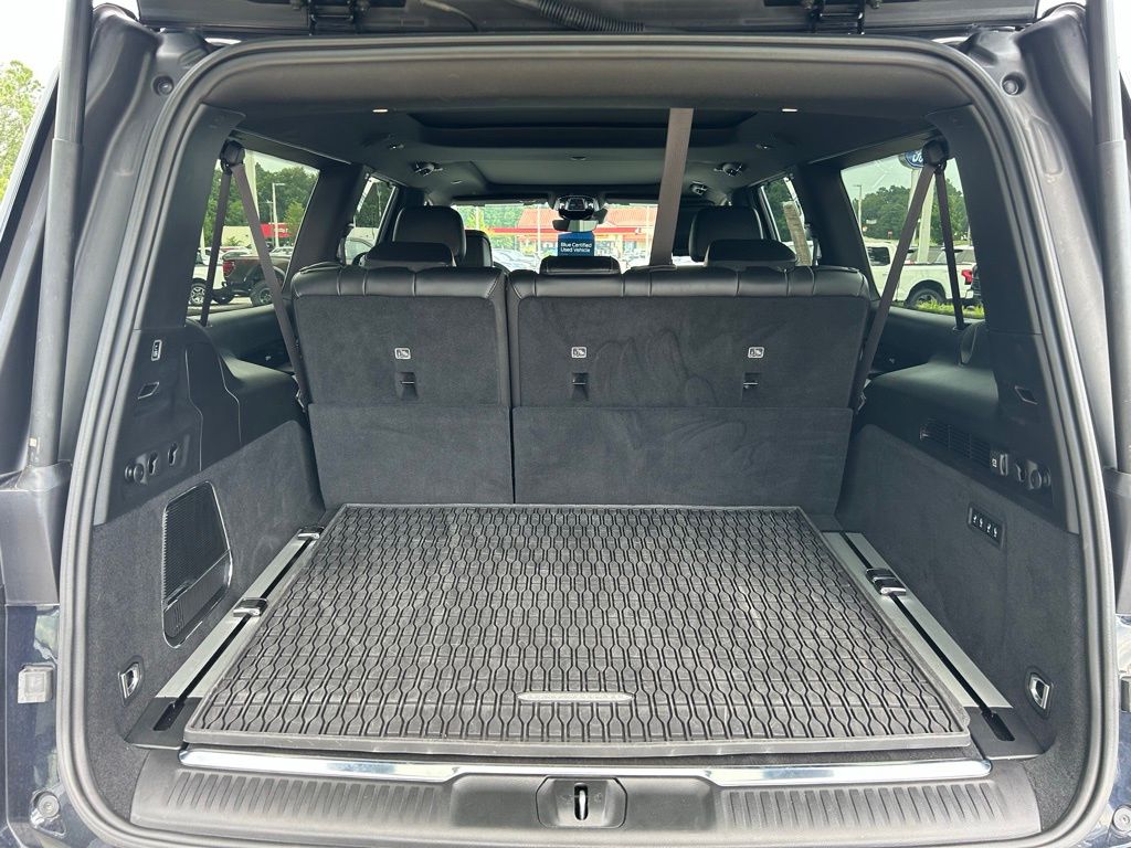 2023 Jeep Grand Wagoneer L Base