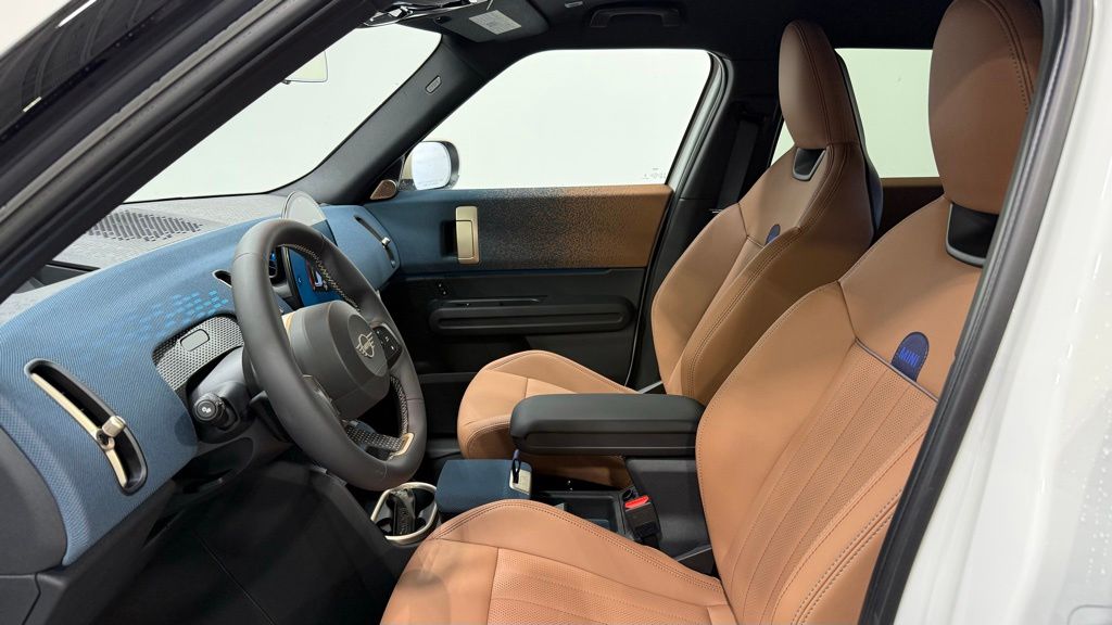 Thumbnail: 2027 MINI Cooper Countryman - 12