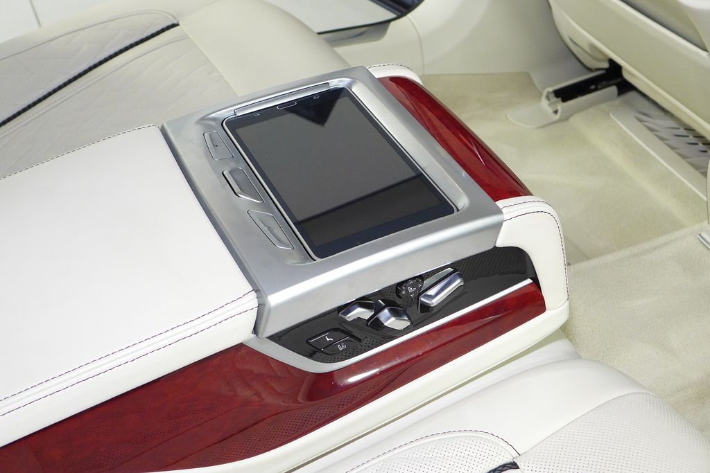 Thumbnail: 2021 BMW 7 Series - 22