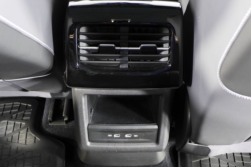 Thumbnail: 2023 Volkswagen ID.4 - 24