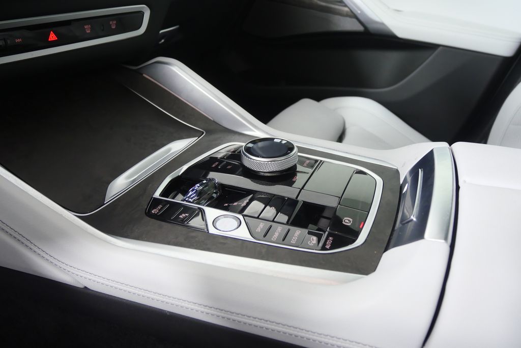 Thumbnail: 2024 BMW X6 - 24