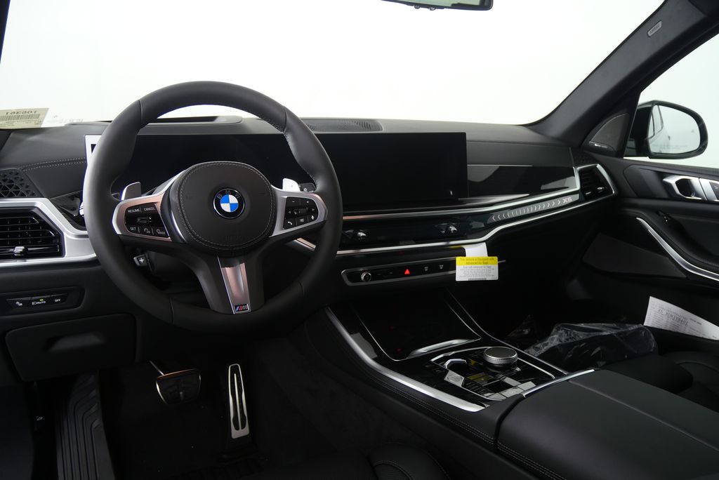 Thumbnail: 2026 BMW X5 - 17