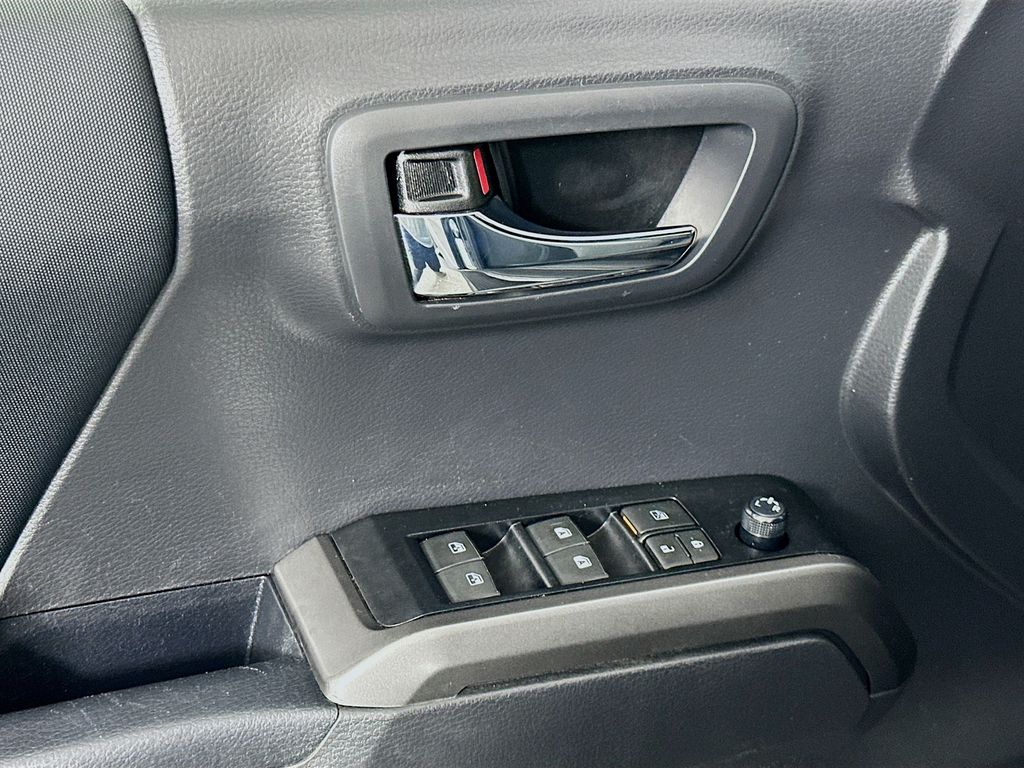 Thumbnail: 2023 Toyota Tacoma - 18