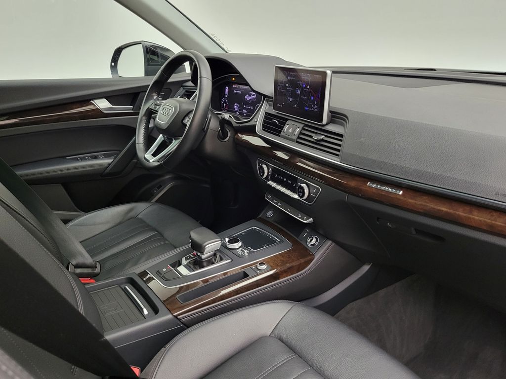 Thumbnail: 2019 Audi Q5 - 15