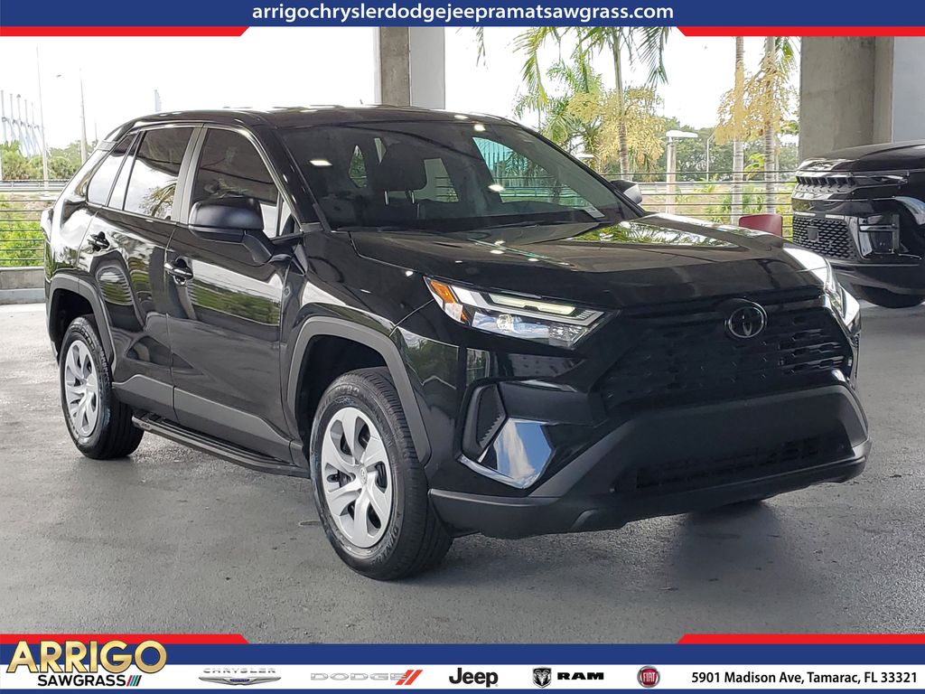 2024 Toyota RAV4 LE
