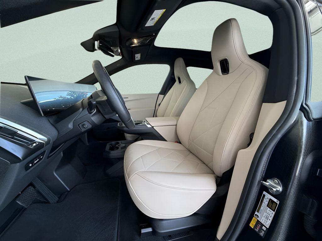 Certified Used 2025 Gray BMW M60 image 10