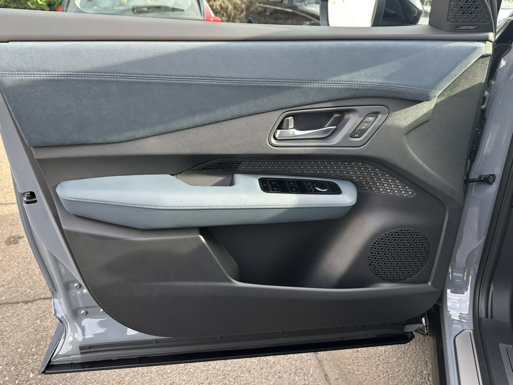 2025 Nissan Ariya PLATINUM+ e-4ORCE