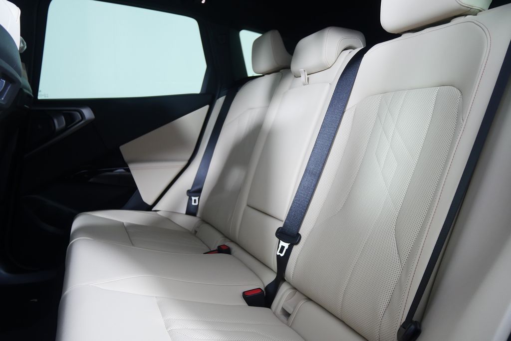 Thumbnail: 2026 BMW X3 - 15