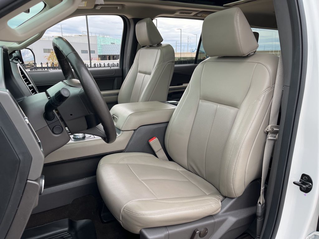 Thumbnail: 2021 Ford Expedition MAX - 26