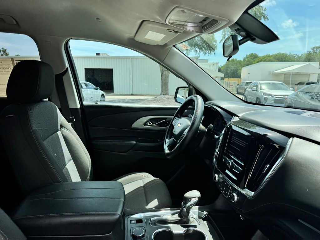 Used 2021 Chevrolet Traverse SUV