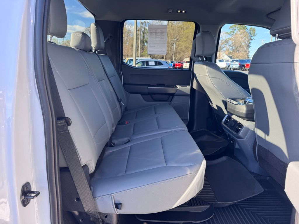 FordF-150 Lightning27