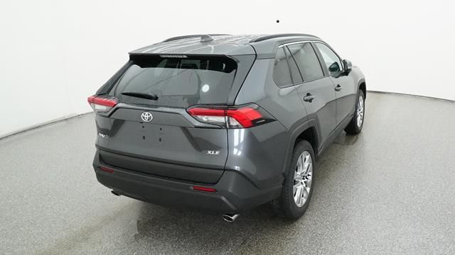 2025 Toyota RAV4 XLE Premium 3