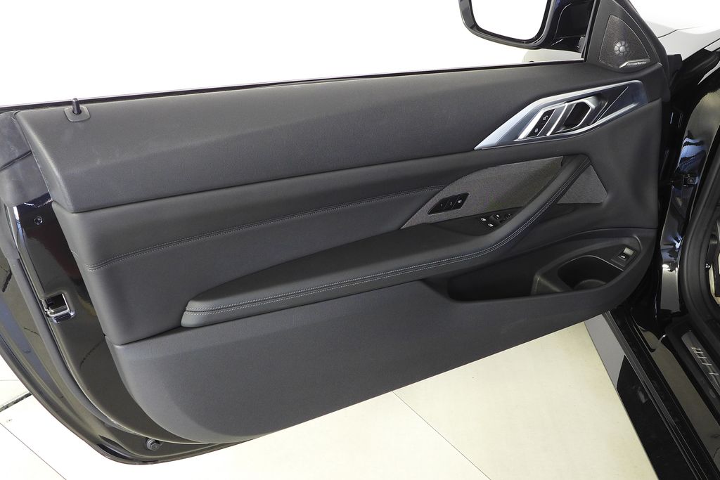 Thumbnail: 2024 BMW M4 - 11