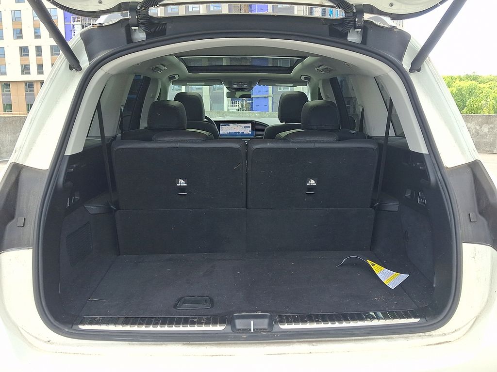 Thumbnail: 2024 Mercedes-Benz GLS - 29