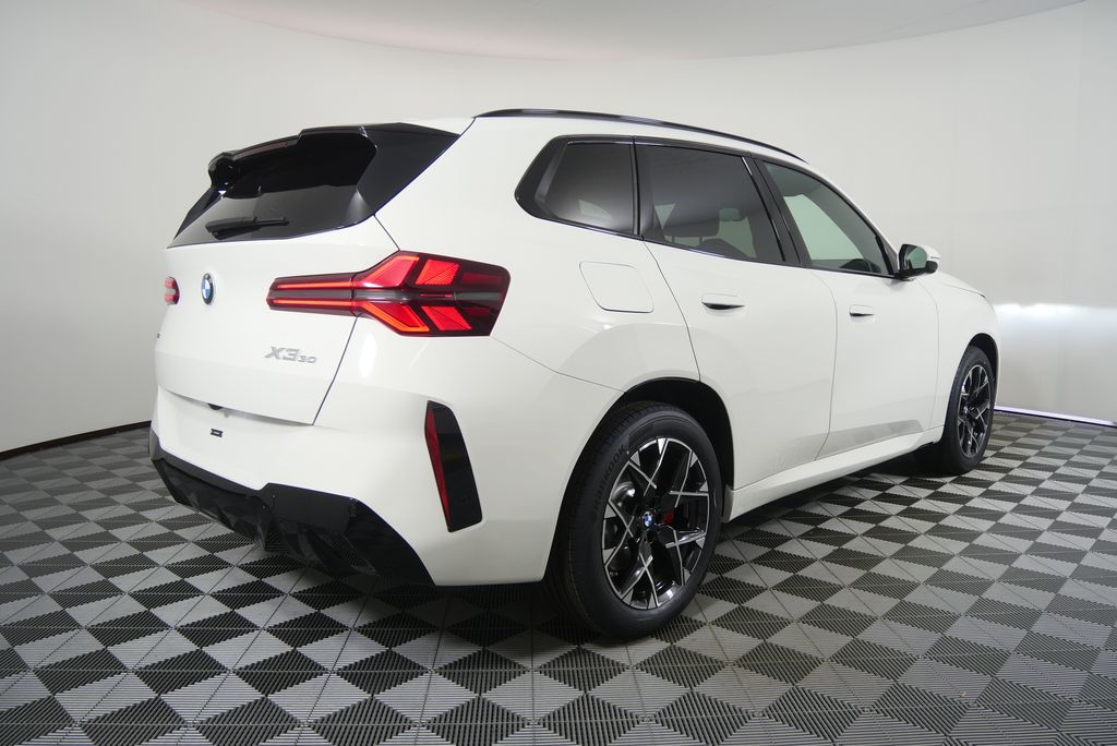 Thumbnail: 2026 BMW X3 - 3