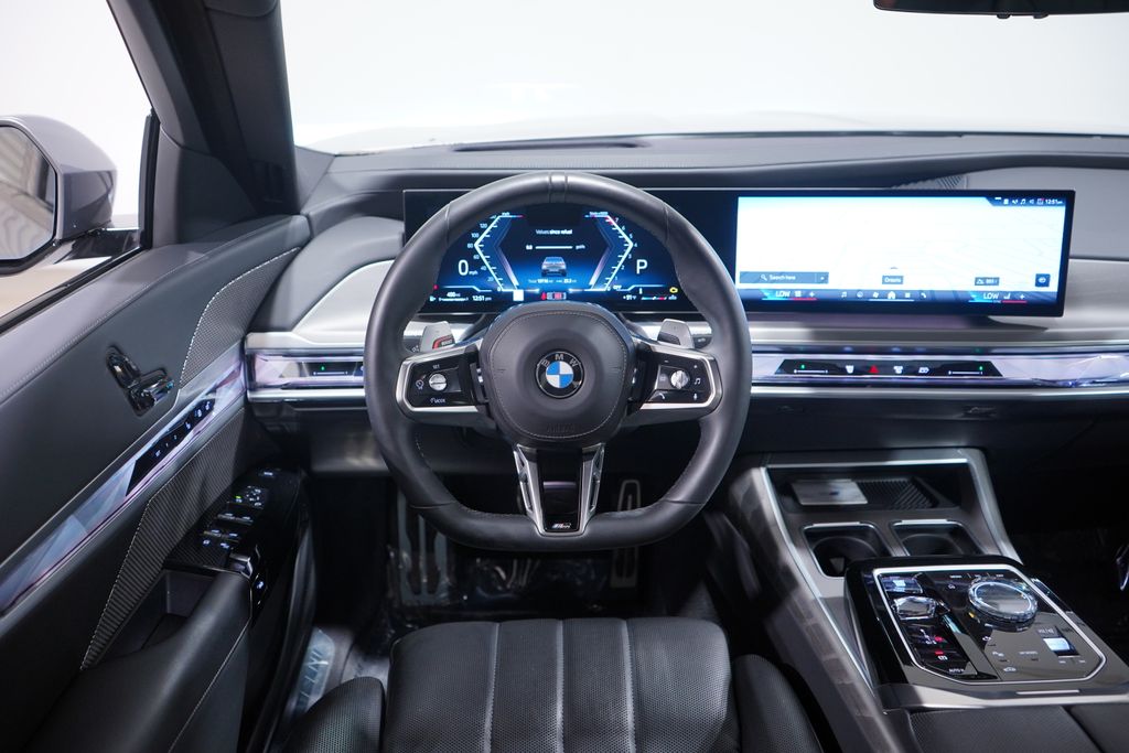Thumbnail: 2023 BMW 7 Series - 11