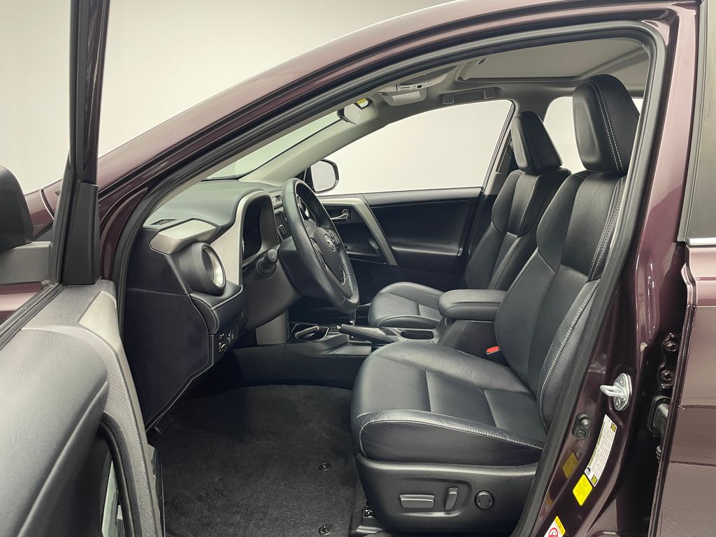 Thumbnail: 2017 Toyota RAV4 - 12