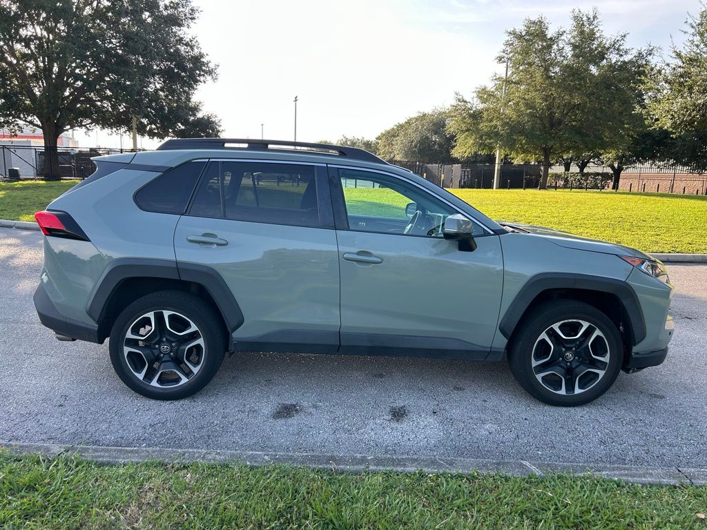 Thumbnail: 2021 Toyota RAV4 - 6