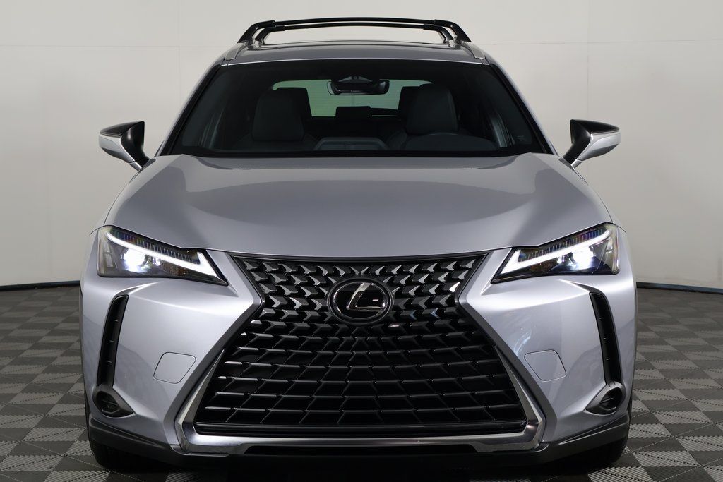 Thumbnail: 2025 Lexus UX - 2