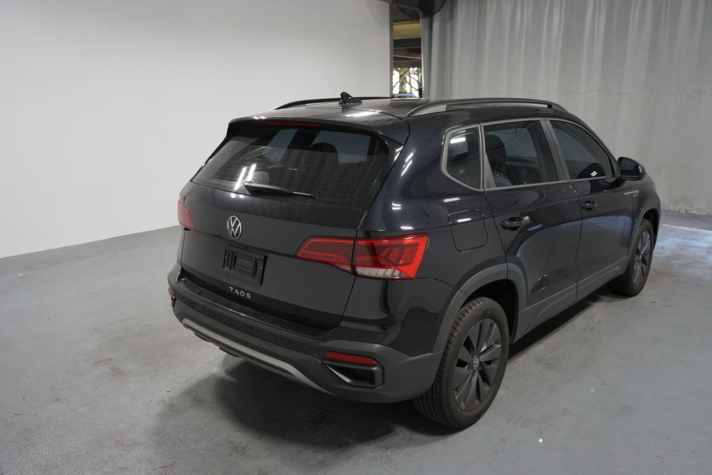 2023 Volkswagen Taos S 3